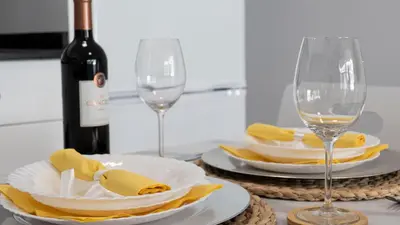Comida en o cerca de este apartamento