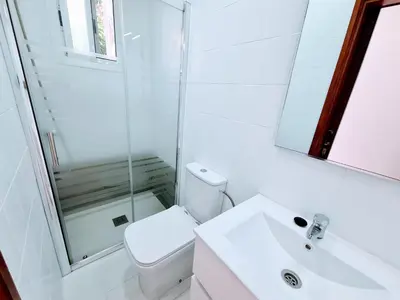 Un baño de VV Cecilia's 