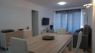 Una televisión o centro de entretenimiento en Vacacional San Agustin