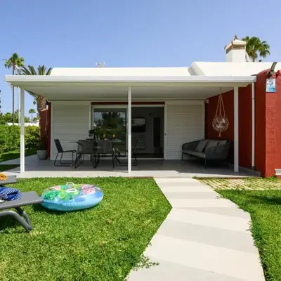 Villa Guerrero - Terraza y acceso a piscina común