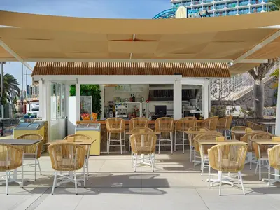 Un restaurante o sitio para comer en XQ Vistamar