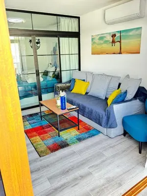 Zona de estar de Yumbo-Europa Apartamentos