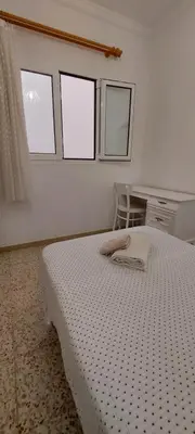 Cama o camas de una habitación en Ten Minutes From Airport - 2