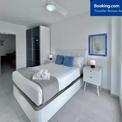 Apartamento con Terraza y Vistas