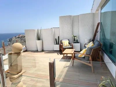 Un balcón o terraza de Playa del Hombre Deluxe Luxury Apartments