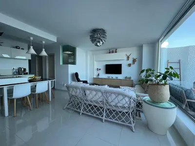 Una televisión o centro de entretenimiento en Playa del Hombre Deluxe Luxury Apartments