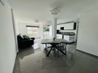 Una cocina o zona de cocina en JeLe Guest Room