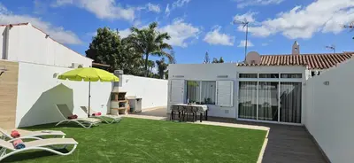 Jardín al aire libre en Villa Solycan 15