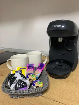 Utensilios para hacer té y café en Paraíso Maspalomas Experience