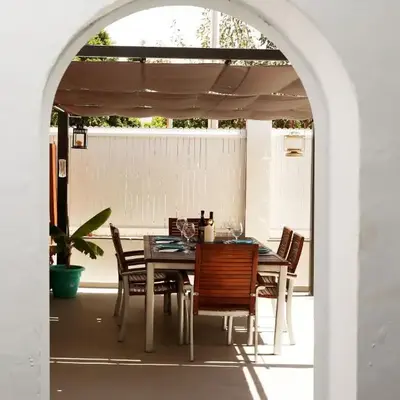 GARDEN HOUSE