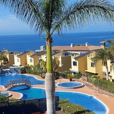 BEAUTIFUL SEA VIEWS BUNGALOW and relax