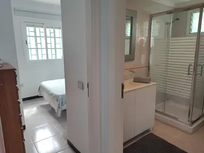 Un baño de splendid bungalow next to dunes