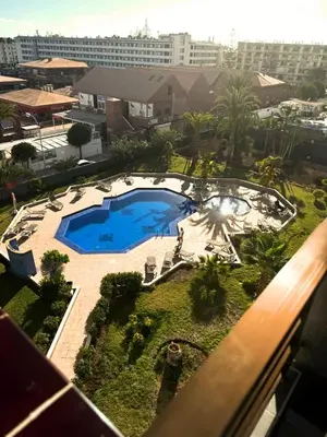 Piscina en o cerca de Bohemian Holiday Home Next to Yumbo