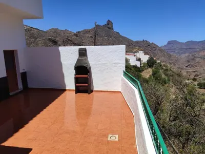 Vista general de una montaña o vista desde el apartamento
