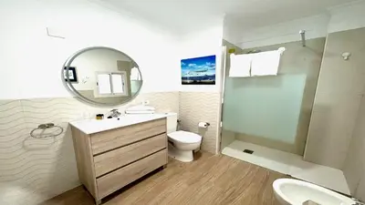 Un baño de Welooveyou Top Lovely Canteras