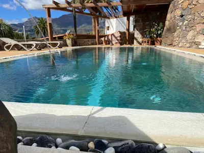 Piscina en o cerca de La Casa Nueva de la Montaña Santa Lucia de Tirajana