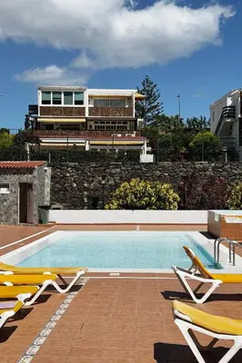 Piscina en o cerca de Lovely Apartment in San Agustín: Steps Away from Playa Del Inglés and Maspalomas!