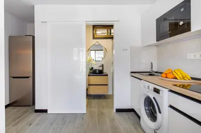 Una cocina o zona de cocina en Casa Louise Your Little Paradise Close To The Beach