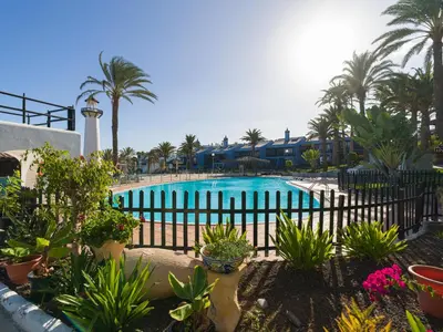 Piscina en o cerca de Amazing 3 bedroom next to the beach with heated pool