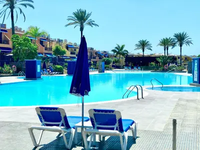 Piscina en o cerca de Beach and golf 4 Bedroom Holiday Home