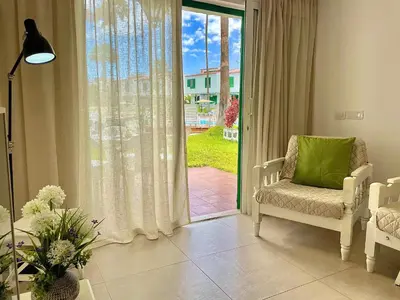 Zona de estar de Bungalow Caserio 47 by SunHousesCanarias