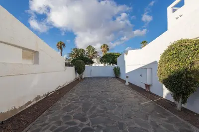 Plano de GuestReady Residencial La Palmita Agaete con piscina