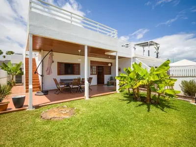 Jardín al aire libre en Banana House in Top Location by CanaryScape