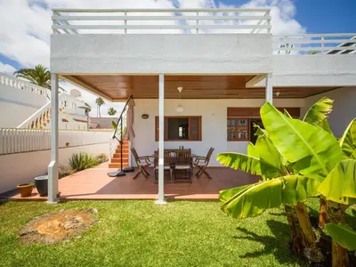 Jardín al aire libre en Banana House in Top Location by CanaryScape