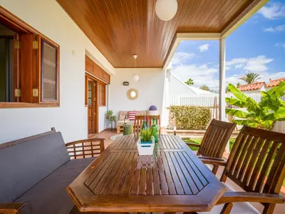 Plano de Banana House in Top Location by CanaryScape