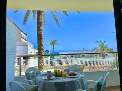 Un balcón o terraza de Apartmento Liszt by SunHousesCanarias