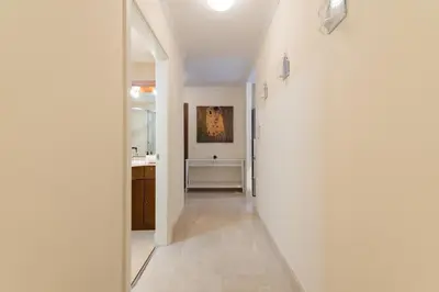 Plano de Beautiful Flat with heated pool near the beach