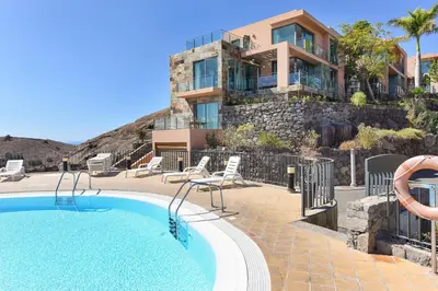 Piscina en o cerca de Los Lagos 36 by VillaGranCanaria