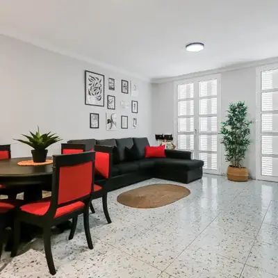Flat Triana