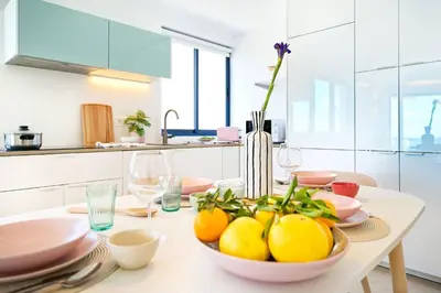 Comida en o cerca de este apartamento