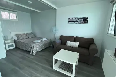 Zona de estar de Renovated Tiny House