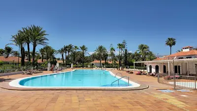 Piscina en o cerca de dunes canary deluxe