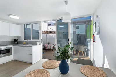 Una cocina o zona de cocina en ENEXO BEACH HOUSE