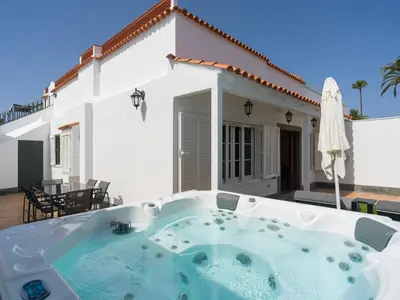 Piscina en o cerca de HD Family Suite Holycan II