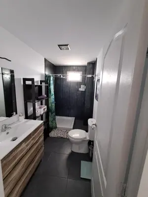 Un baño de Bright