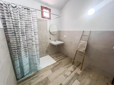 Un baño de Vivelorural Abuela María 1, chill garden pool