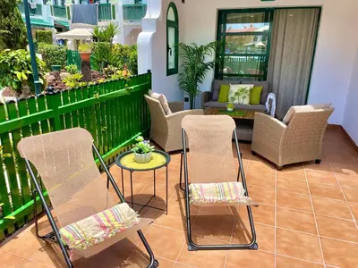 Zona de estar de Dunaflor Verde 8 by SunHousesCanarias