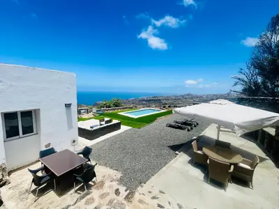 Piscina en o cerca de Villa Alegría Gran Canaria Piscina Climatizada