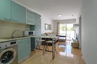 Una cocina o zona de cocina en Sol y Playa III