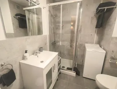Un baño de Step To Yumbo by CASAS COCODRILO