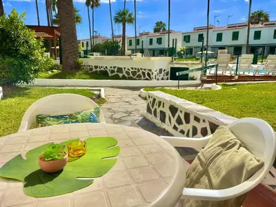Piscina en o cerca de Bungalow Caserio 48 by SunHousesCanarias