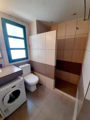 Un baño de Morning Sun Apartment 229
