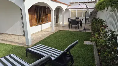 Jardín al aire libre en Oasis Holycan - by Gestión Vacacional Canarias