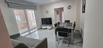 Una televisión o centro de entretenimiento en Franchy Roca Beach a un paso de Las Canteras