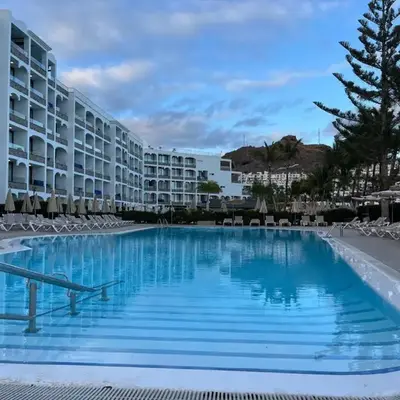 Riviera Paradise