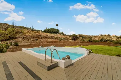 Piscina en o cerca de Trendy Rural House Casa Tazirga